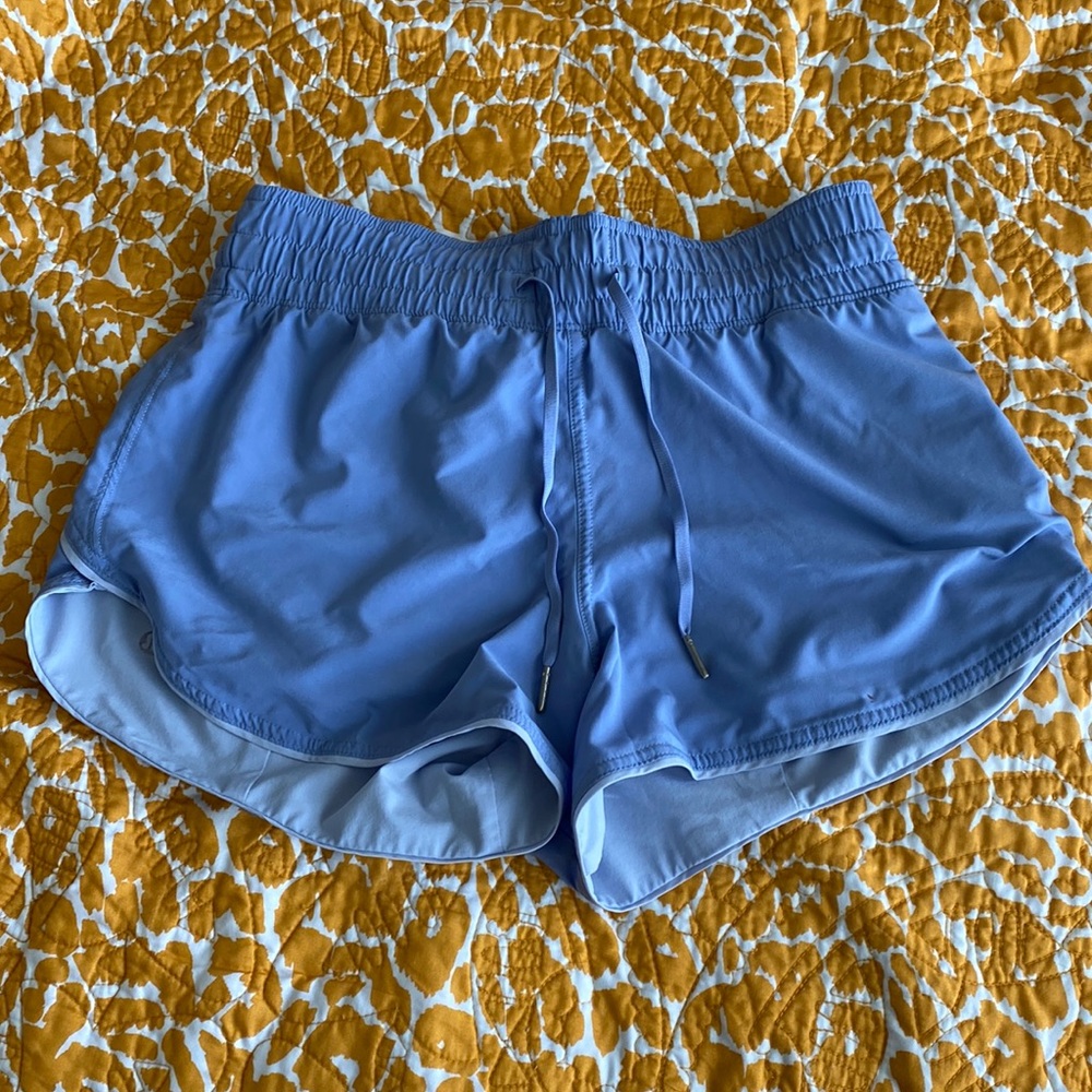 reversible lululemon blue shorts size 6